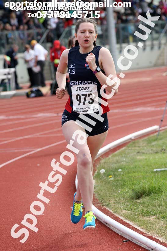 Senior women and under-20s 800 metres, North Eastern Track and Fields Champs., Middlesbrough. Photo: David T. Hewitson/Sports for All Pics